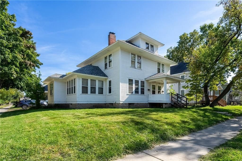 Photo of 521 2nd AVENUE, Eau Claire, WI 54703 (MLS # 1596407)