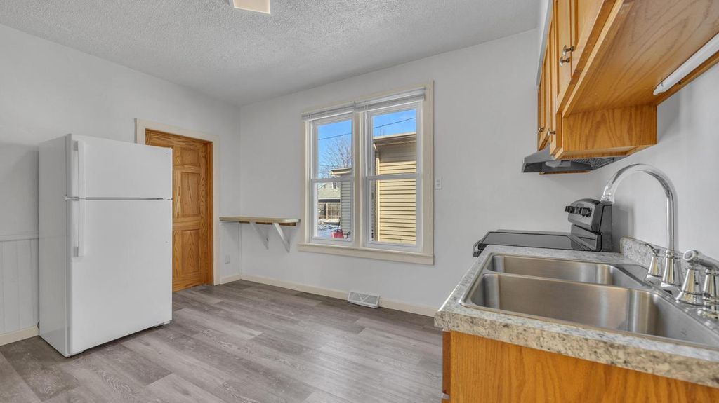 Photo of 918 Swift AVENUE, Sheboygan, WI 53081 (MLS # 1947204)