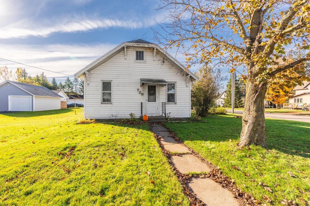 Photo of 729 Cherry STREET, Antigo, WI 54409 (MLS # 22605234)
