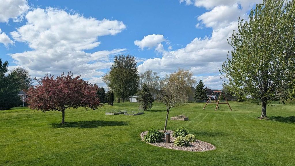 Photo of N1203 South Creek DRIVE, Greenville, WI 54942 (MLS # 50325167)