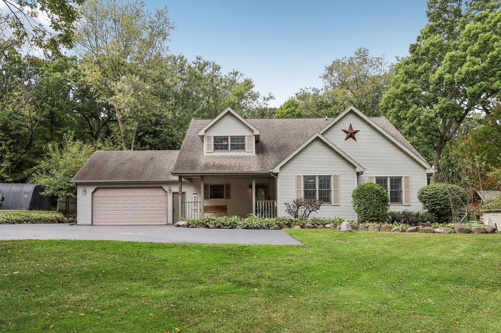Photo of 11808 336th AVENUE, Twin Lakes, WI 53181 (MLS # 1938471)