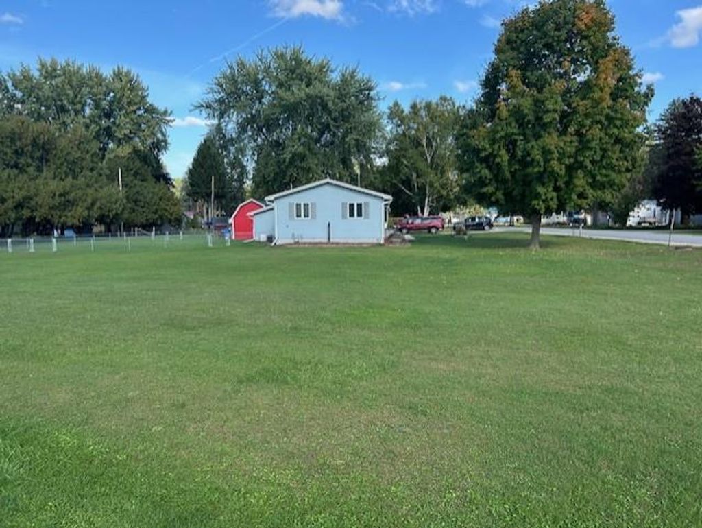 Photo of W5088 Highland DRIVE, Shawano, WI 54166 (MLS # 50316245)