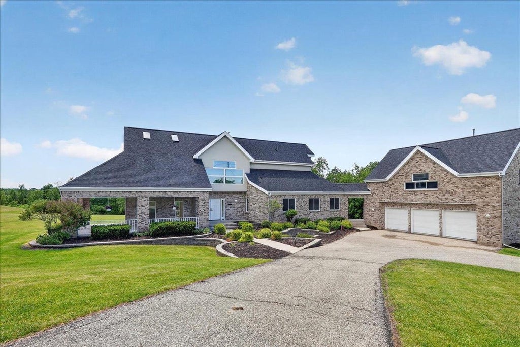 Photo of 2161 County Road JG, Blue Mounds, WI 53572 (MLS # 2021862)
