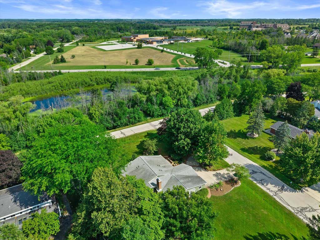 Photo of 12655 N River Forest CIRCLE, Mequon, WI 53092 (MLS # 1975398)