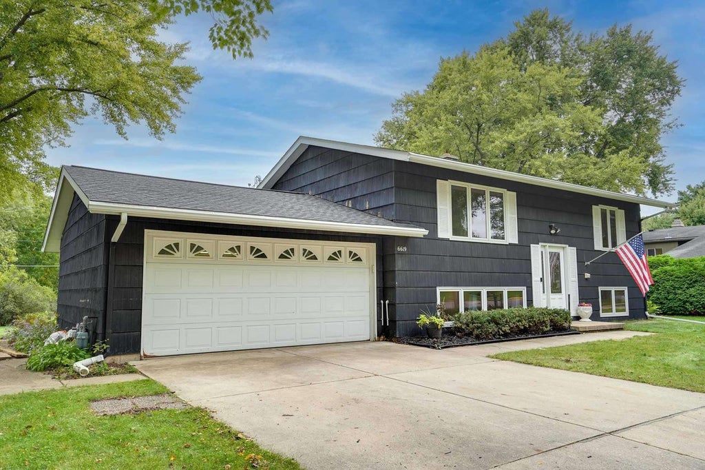 Photo of 6619 Cooper AVENUE, Middleton, WI 53562 (MLS # 2033236)