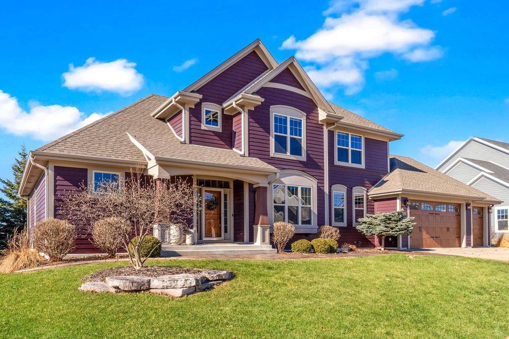 Photo of W79N417 Ridgeway LANE, Cedarburg, WI 53012 (MLS # 1954370)