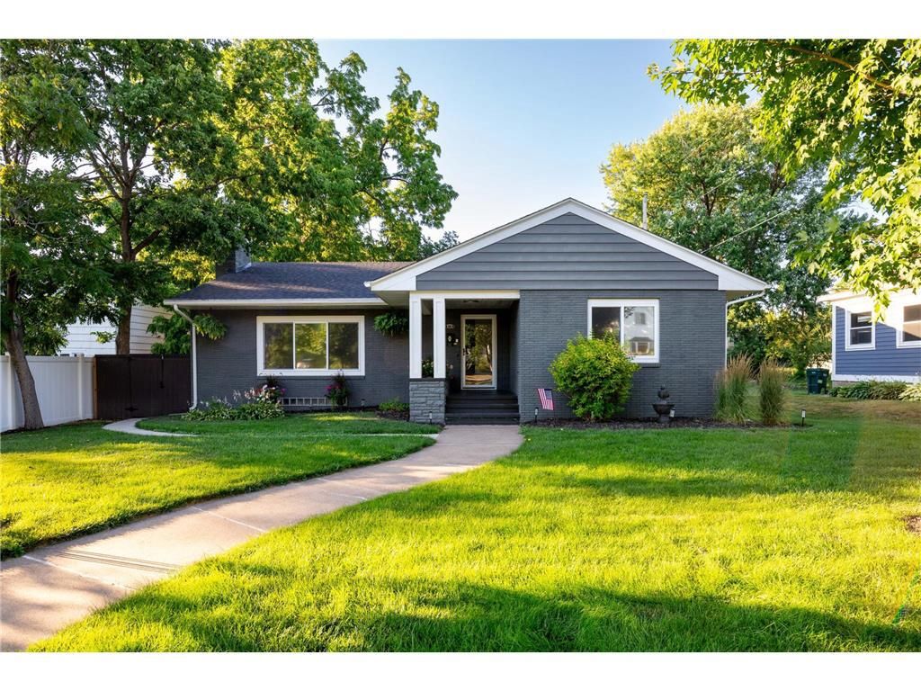 Photo of 615 Vine STREET, Hudson, WI 54016 (MLS # 7105490)