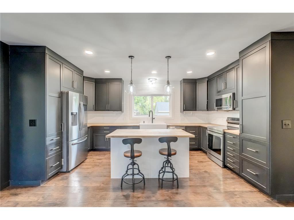 Photo of 615 Vine STREET, Hudson, WI 54016 (MLS # 7105490)