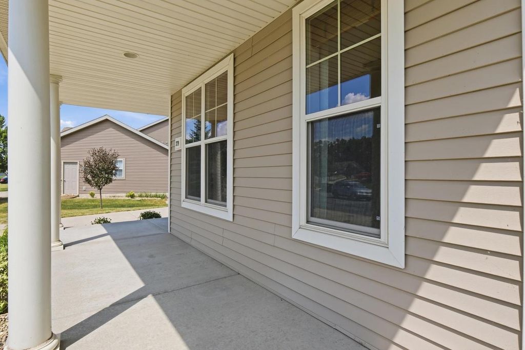 Photo of 379 White Tail DRIVE, Sun Prairie, WI 53590 (MLS # 2028216)