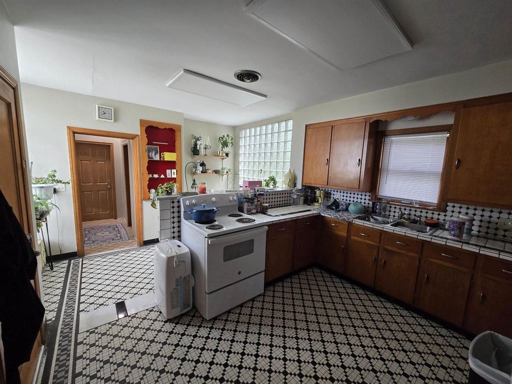 Photo of 747 Parker AVENUE, Beloit, WI 53511 (MLS # 2024021)