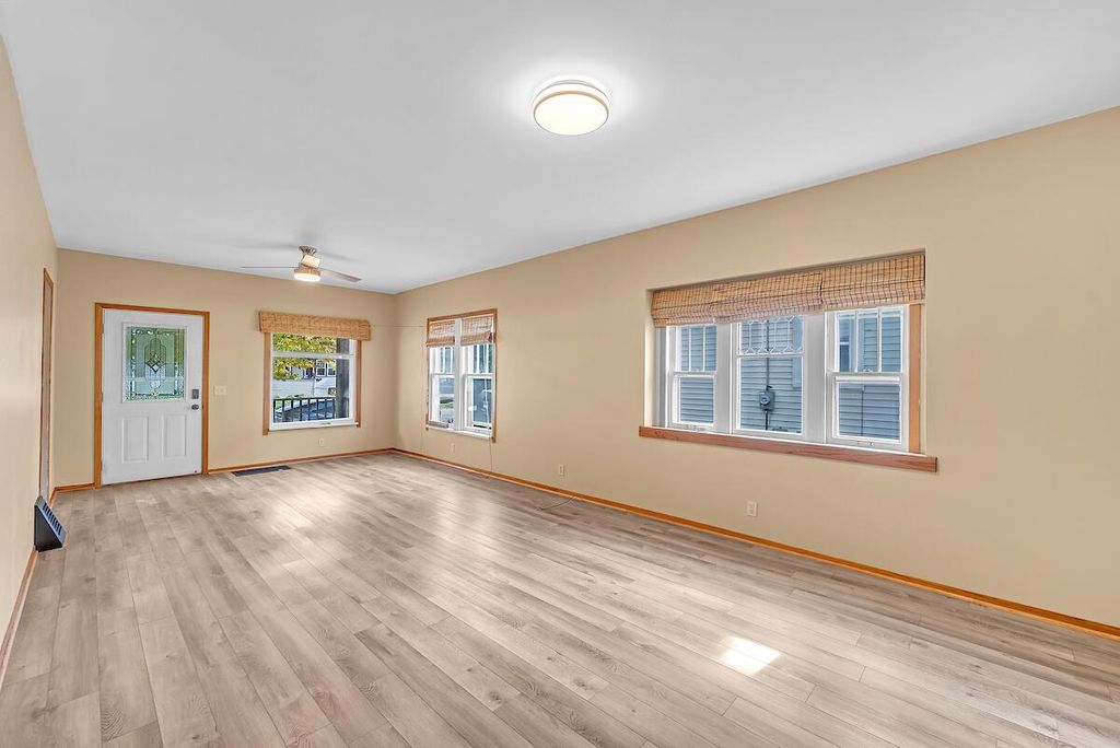 Photo of 1718 Flett AVENUE, Racine, WI 53405 (MLS # 1942238)