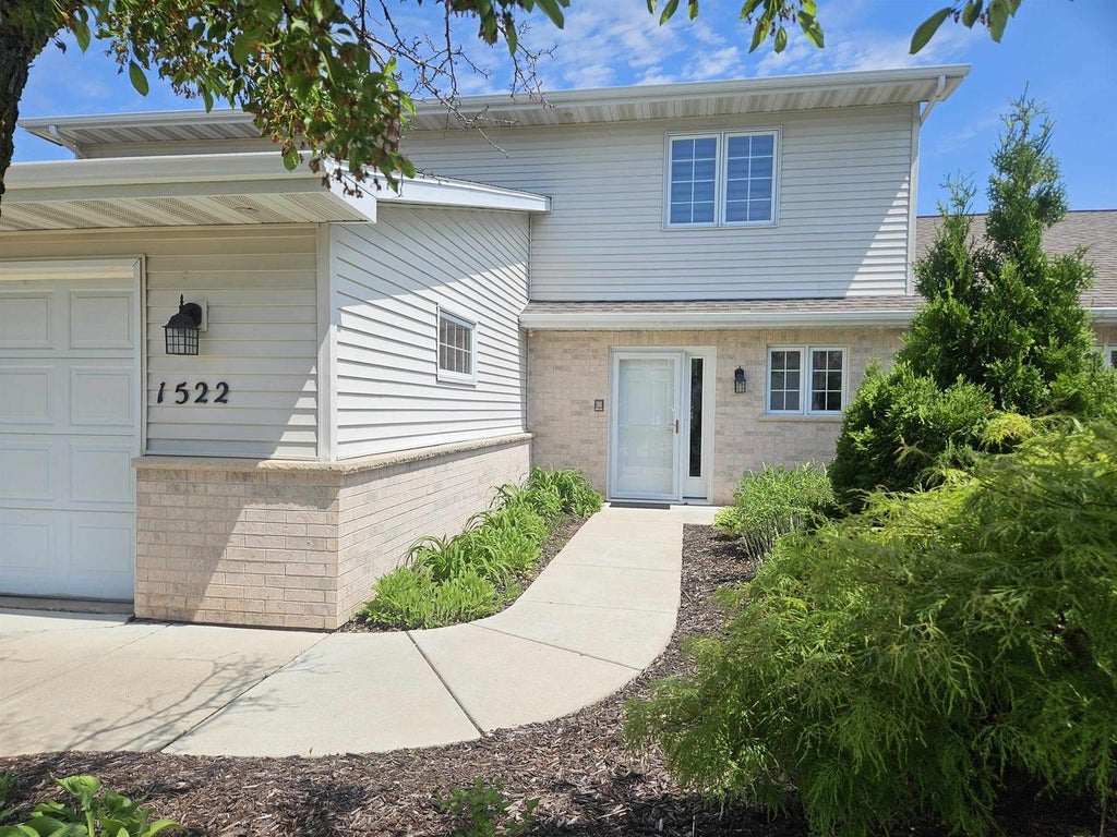 Photo of 1522 River Pines DRIVE, Green Bay, WI 54311 (MLS # 50327006)