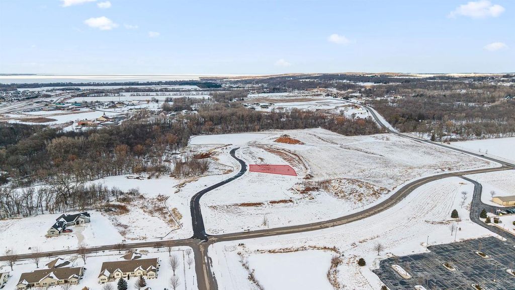 Photo of 161 Hidden Valley CIRCLE, Fond Du Lac, WI 54937 (MLS # 50320672)