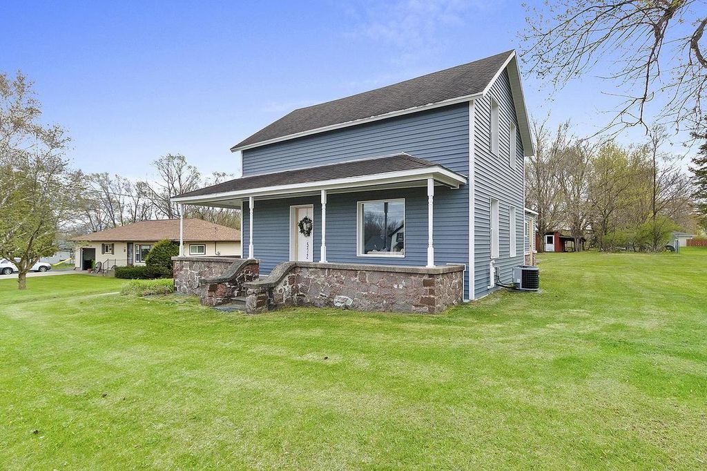 Photo of 572 Green Bay AVENUE, Oconto Falls, WI 54154 (MLS # 50325380)