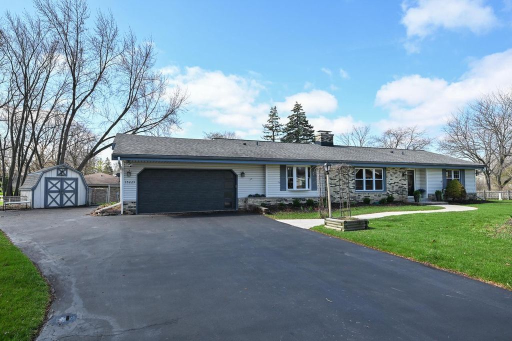 Photo of 15225 W Park TERRACE, New Berlin, WI 53151 (MLS # 1957418)