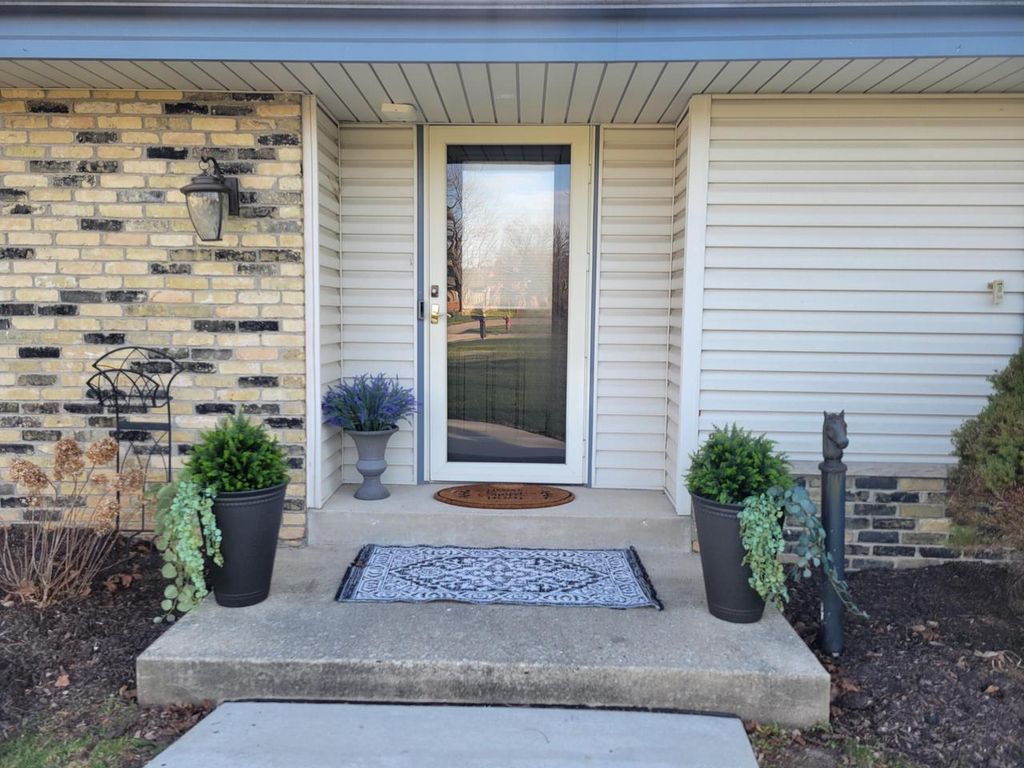 Photo of 15225 W Park TERRACE, New Berlin, WI 53151 (MLS # 1957418)