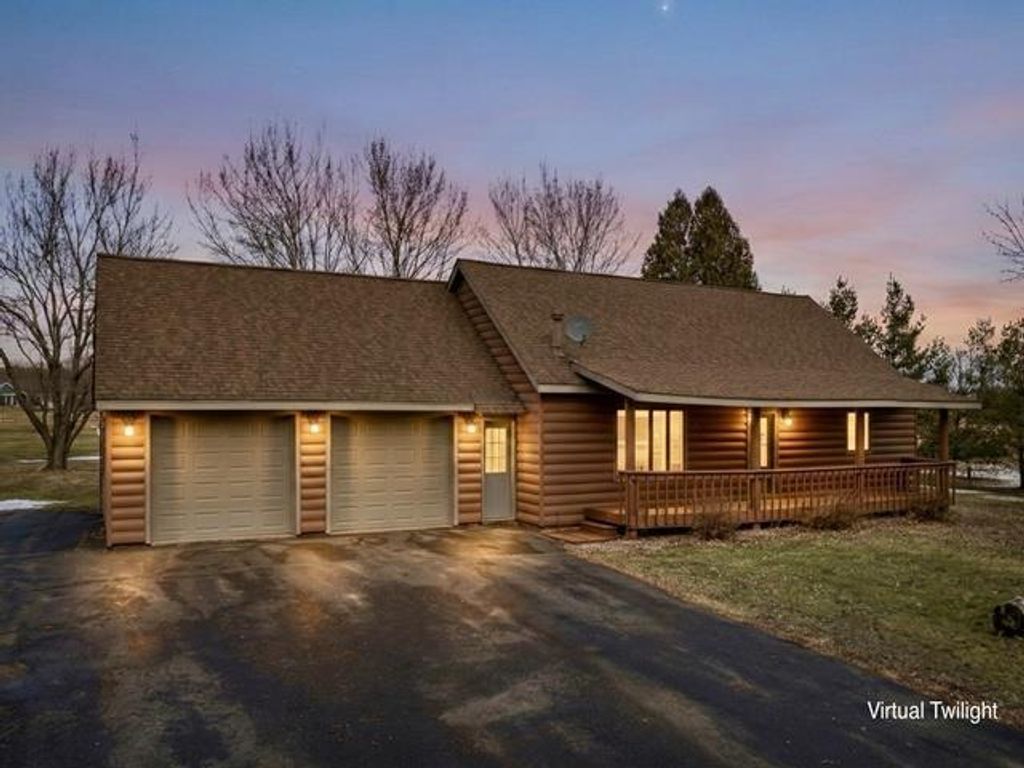 Photo of 9934 W Ives STREET, Marshfield, WI 54449 (MLS # 22600918)