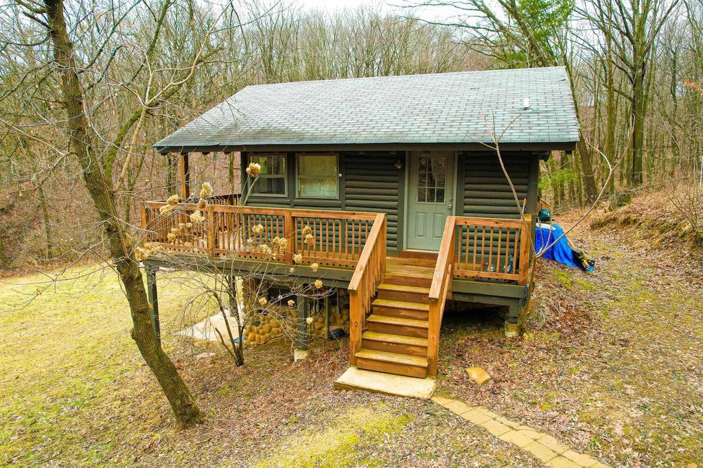 Photo of W10448 Whippoorwill LANE, Elroy, WI 53929 (MLS # 2018241)