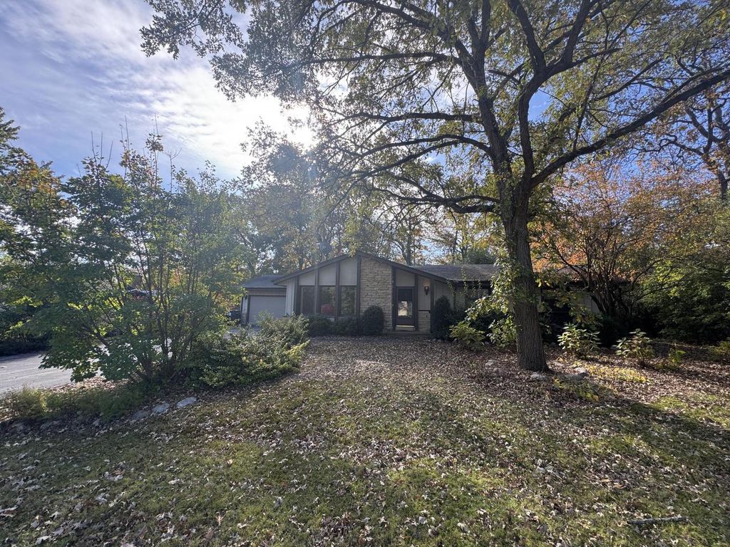 Photo of 9719 12th PLACE, Kenosha, WI 53144 (MLS # 1940111)