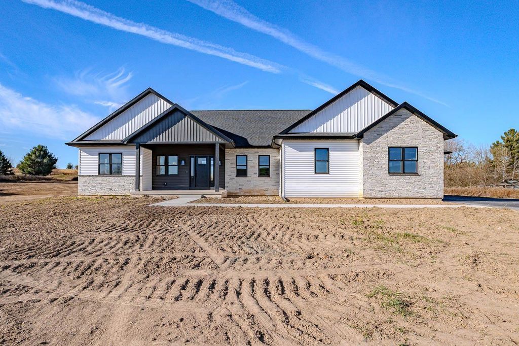 Photo of 231768 N 104th AVENUE, Wausau, WI 54401 (MLS # 22601087)