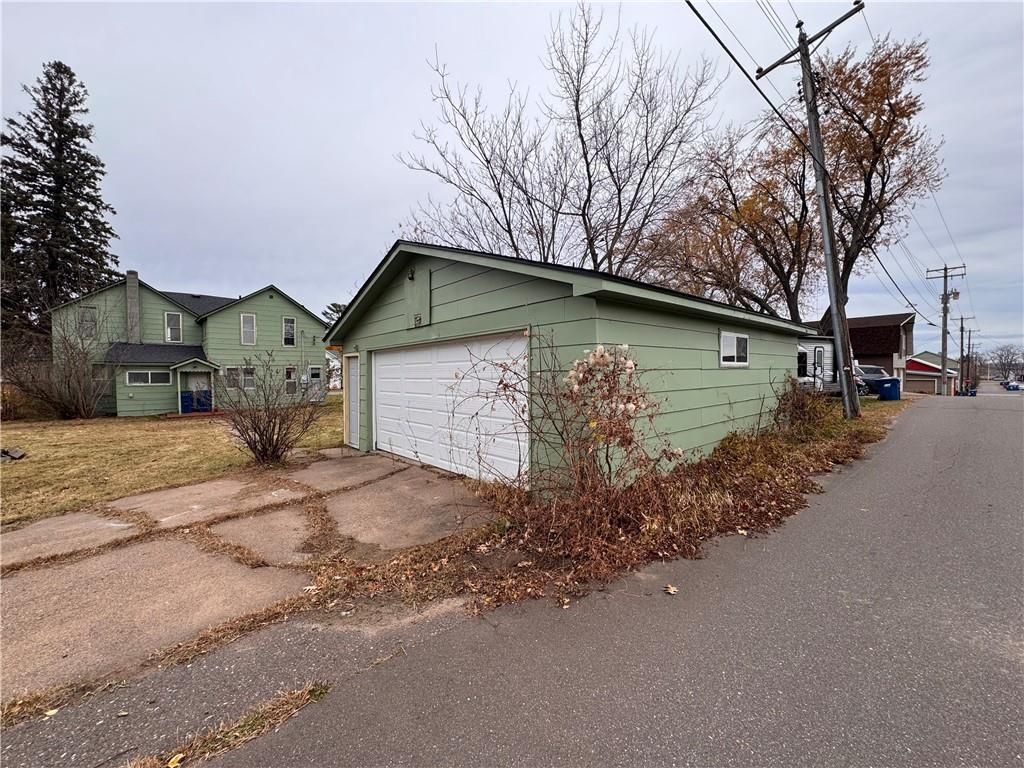 Photo of 122 6th AVENUE, Shell Lake, WI 54871 (MLS # 1597398)