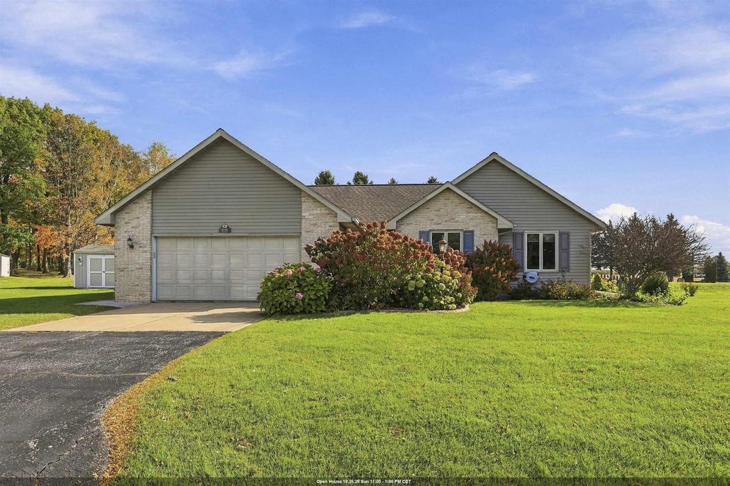 Photo of 4790 Kiltie COURT, New Franken, WI 54229 (MLS # 50334672)
