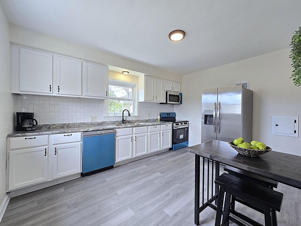 Photo of 4823 N 51st BOULEVARD, Milwaukee, WI 53218 (MLS # 1960884)