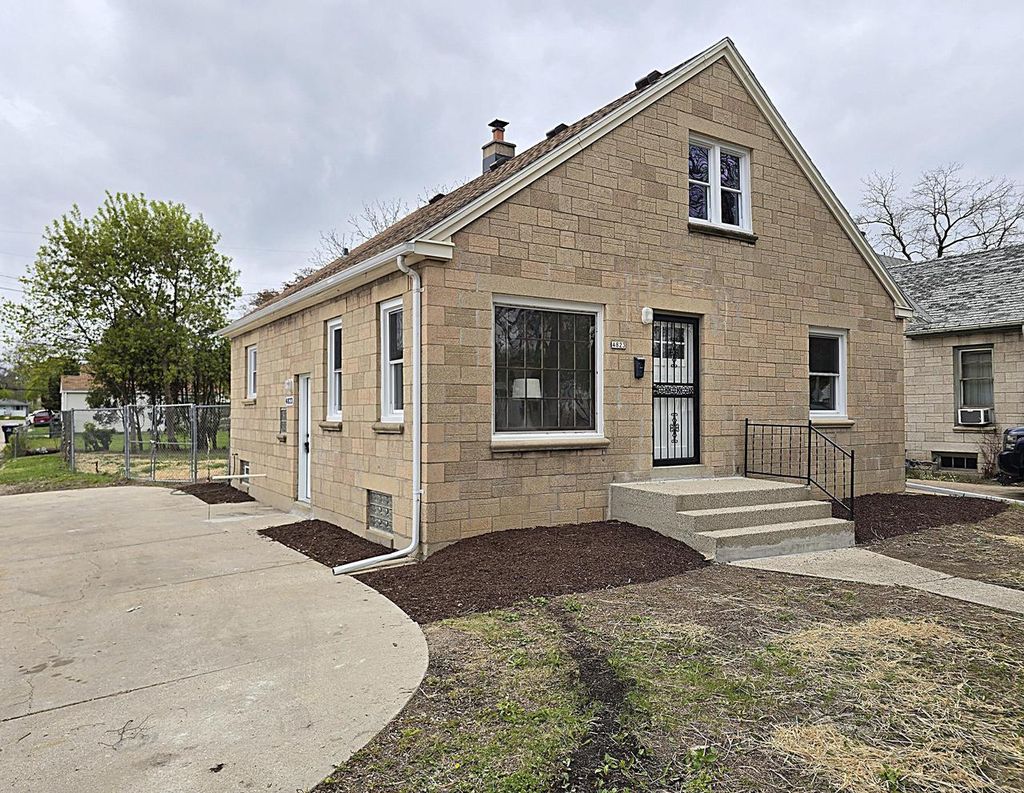 Photo of 4823 N 51st BOULEVARD, Milwaukee, WI 53218 (MLS # 1960884)