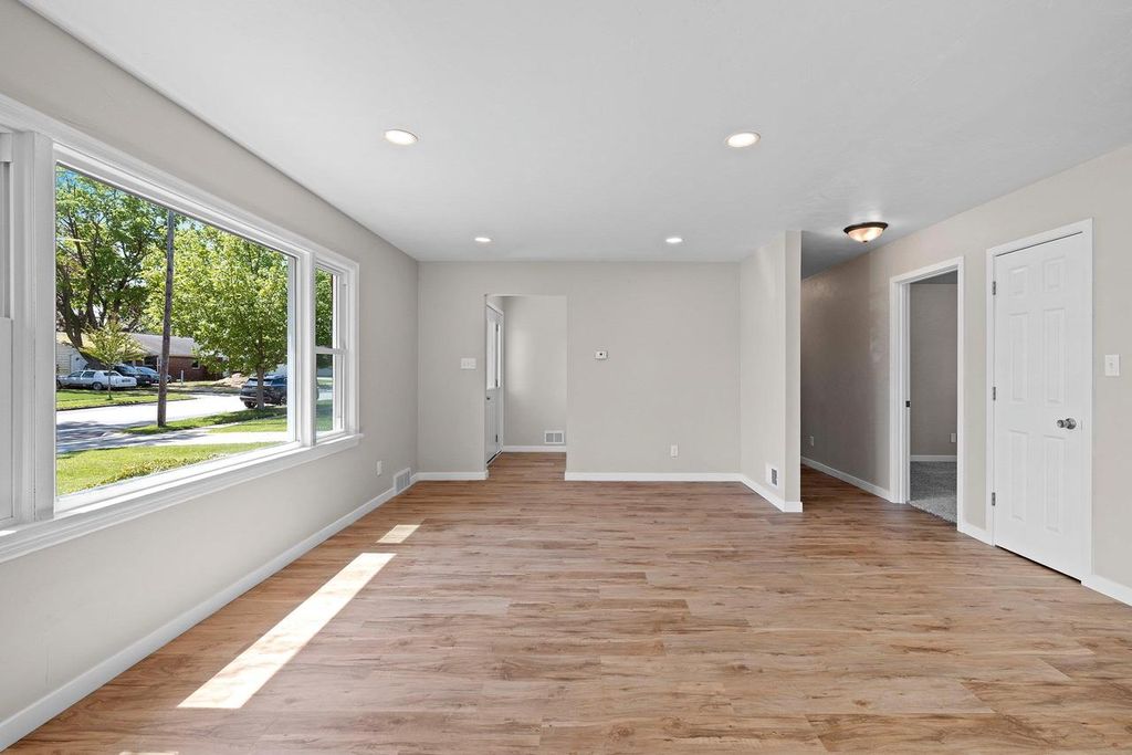 Photo of 1244 Oregon STREET, Green Bay, WI 54303 (MLS # 50325731)