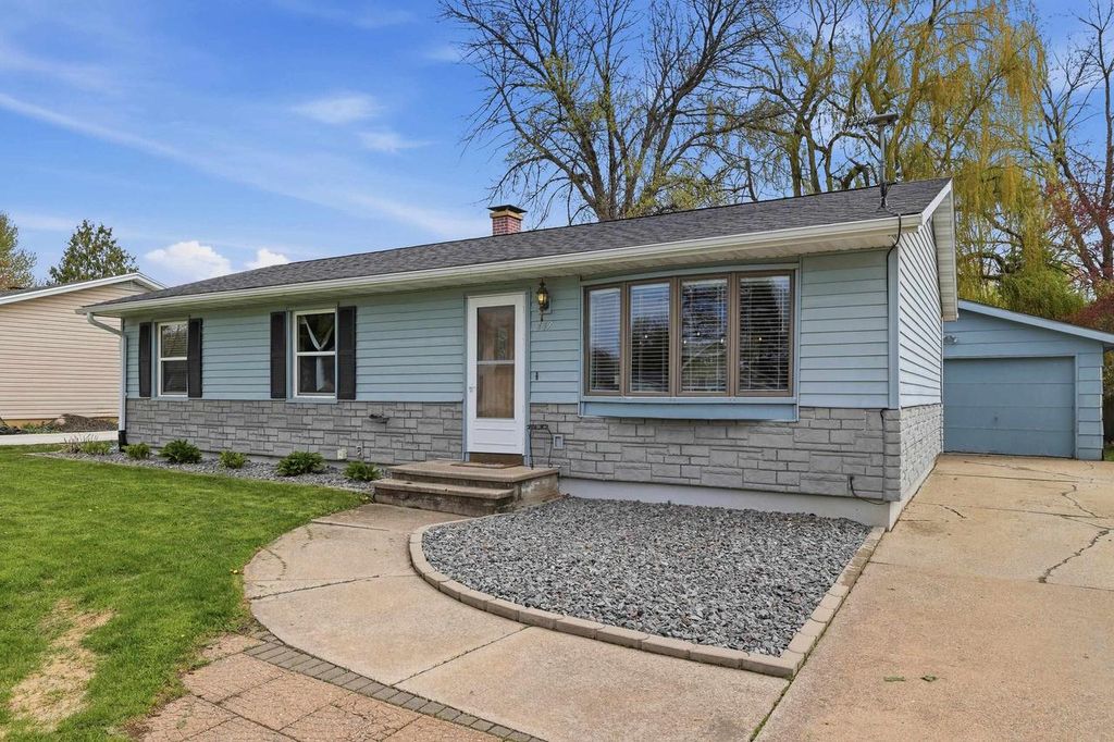 Photo of 417 S 3rd STREET, Winneconne, WI 54986 (MLS # 22601797)