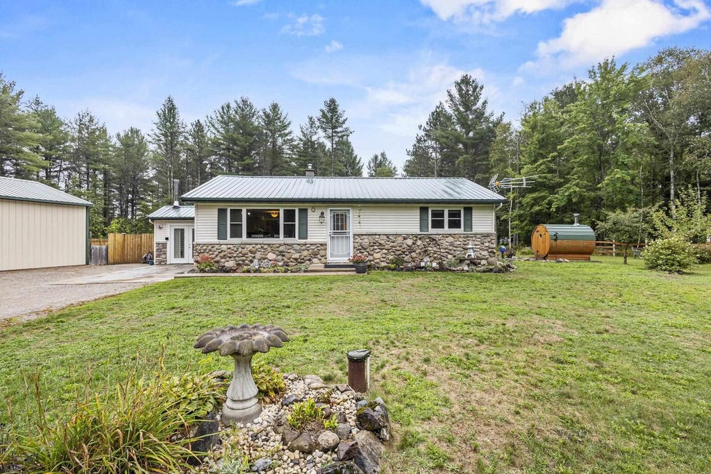 Photo of N7396 Mazor LANE, Crivitz, WI 54114 (MLS # 50331945)