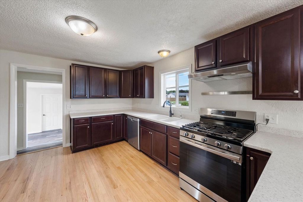 Photo of 2609 Main AVENUE, Sheboygan, WI 53083 (MLS # 50319907)