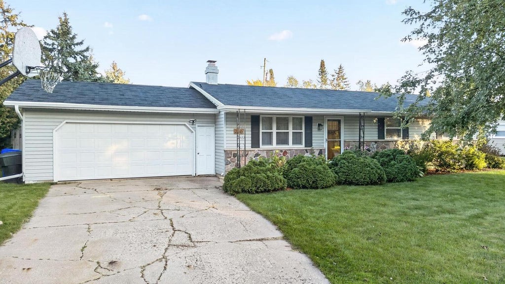 Photo of 2516 N Summit STREET, Appleton, WI 54914 (MLS # 50333222)