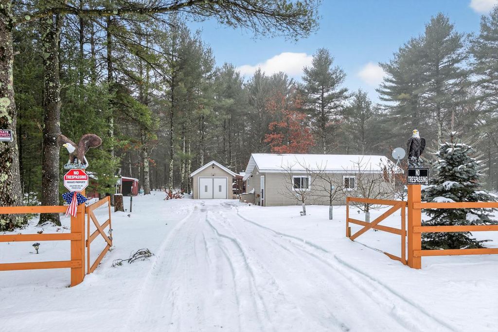 Photo of 1321 Bighorn AVENUE, Arkdale, WI 54613 (MLS # 1946753)