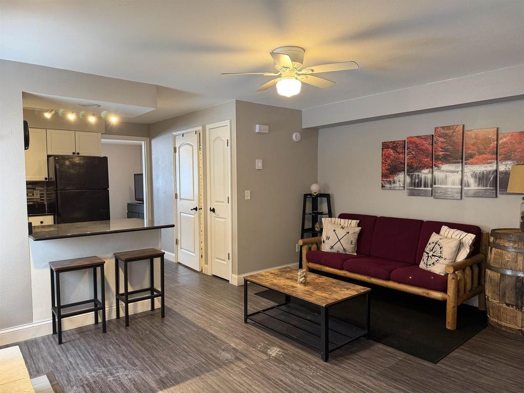 Photo of 530 E Hiawatha DRIVE #208, Wisconsin Dells, WI 53965 (MLS # 2015204)