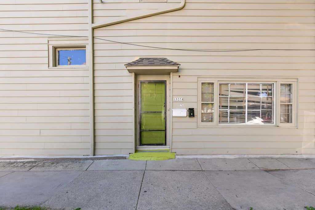 Photo of 1937 W Greenfield AVENUE, Milwaukee, WI 53204 (MLS # 1970370)