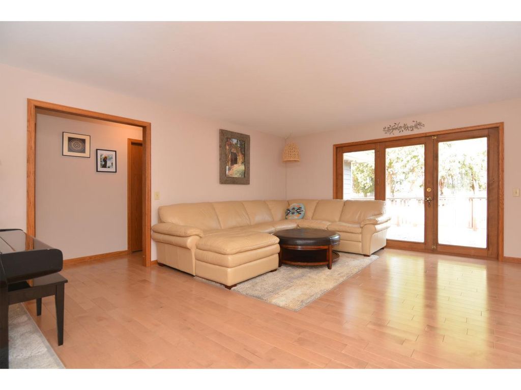 Photo of 1502 Grosse Point DRIVE, Middleton, WI 53562 (MLS # 2017744)