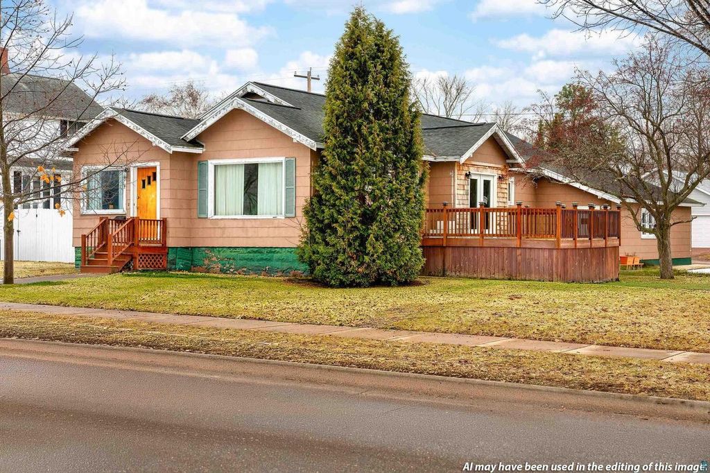 Photo of 1017 W 9th AVENUE, Ashland, WI 54806 (MLS # 6124262)