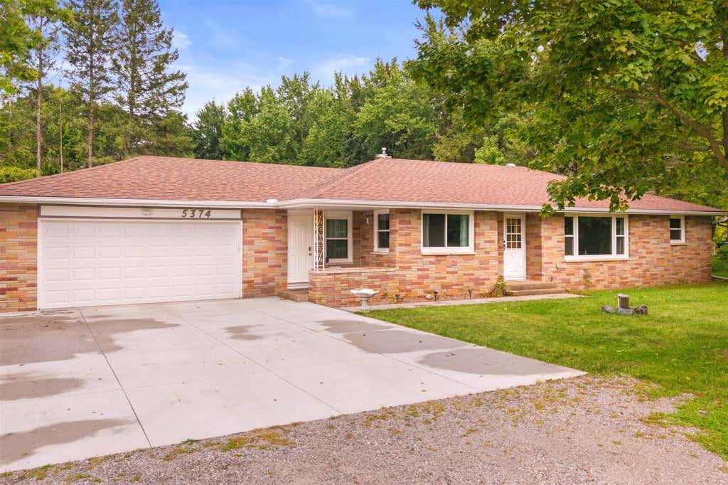 Photo of 5374 State Highway 66, Stevens Point, WI 54482 (MLS # 22604177)