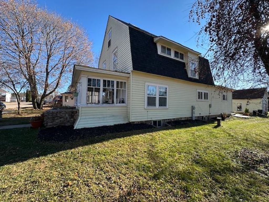 Photo of 1361 Elm STREET, Almond, WI 54909 (MLS # 50318885)