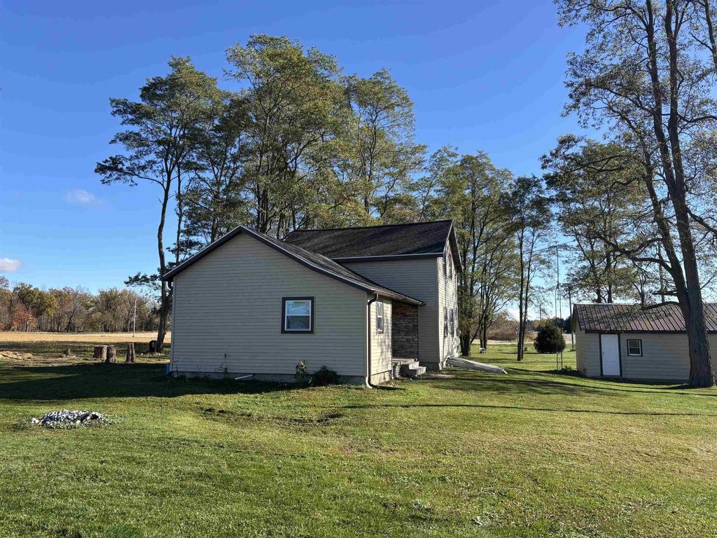 Photo of W8518 County Rd F, Cascade, WI 53011 (MLS # 50317441)