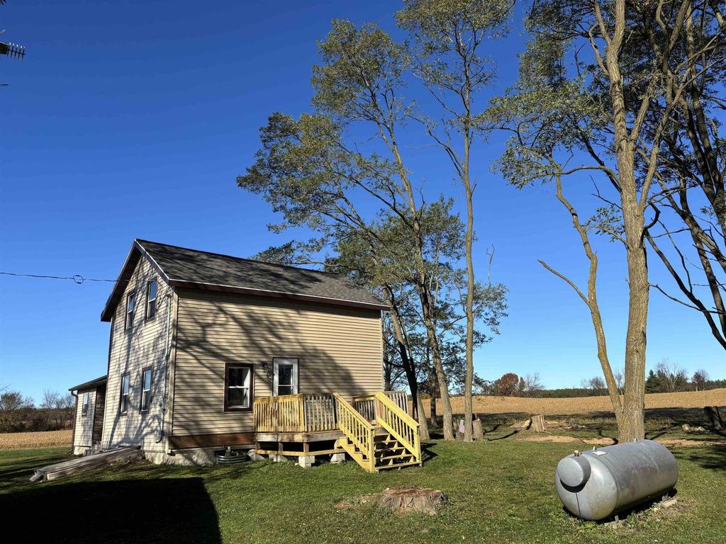 Photo of W8518 County Rd F, Cascade, WI 53011 (MLS # 50317441)