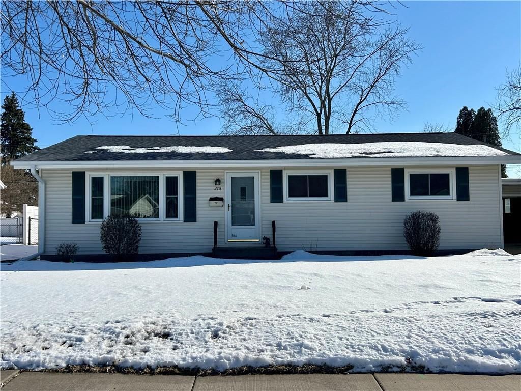 Photo of 315 E Grant AVENUE, Eau Claire, WI 54701 (MLS # 1598376)