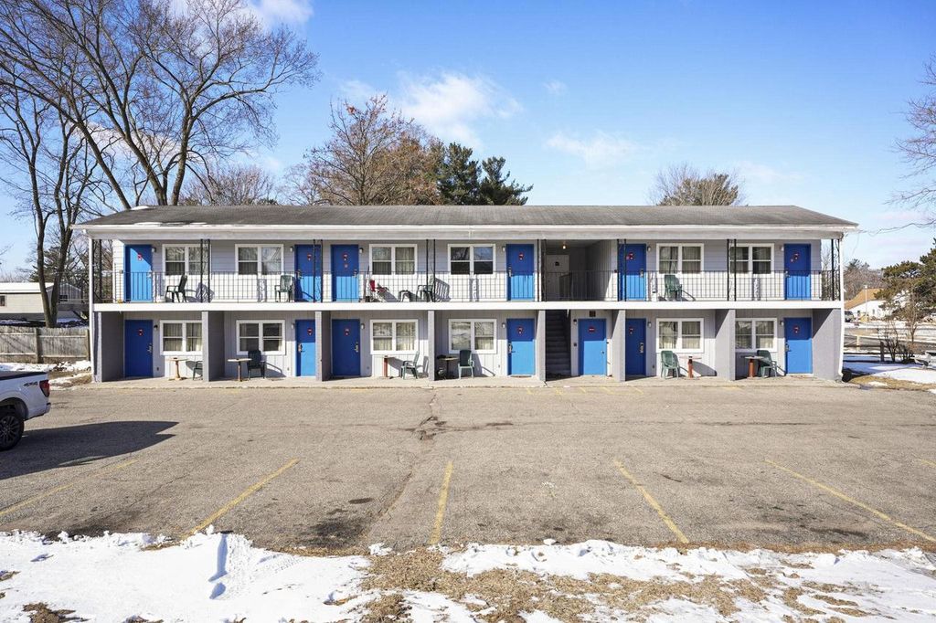 Photo of 1133 E Main STREET, Reedsburg, WI 53959 (MLS # 2017736)