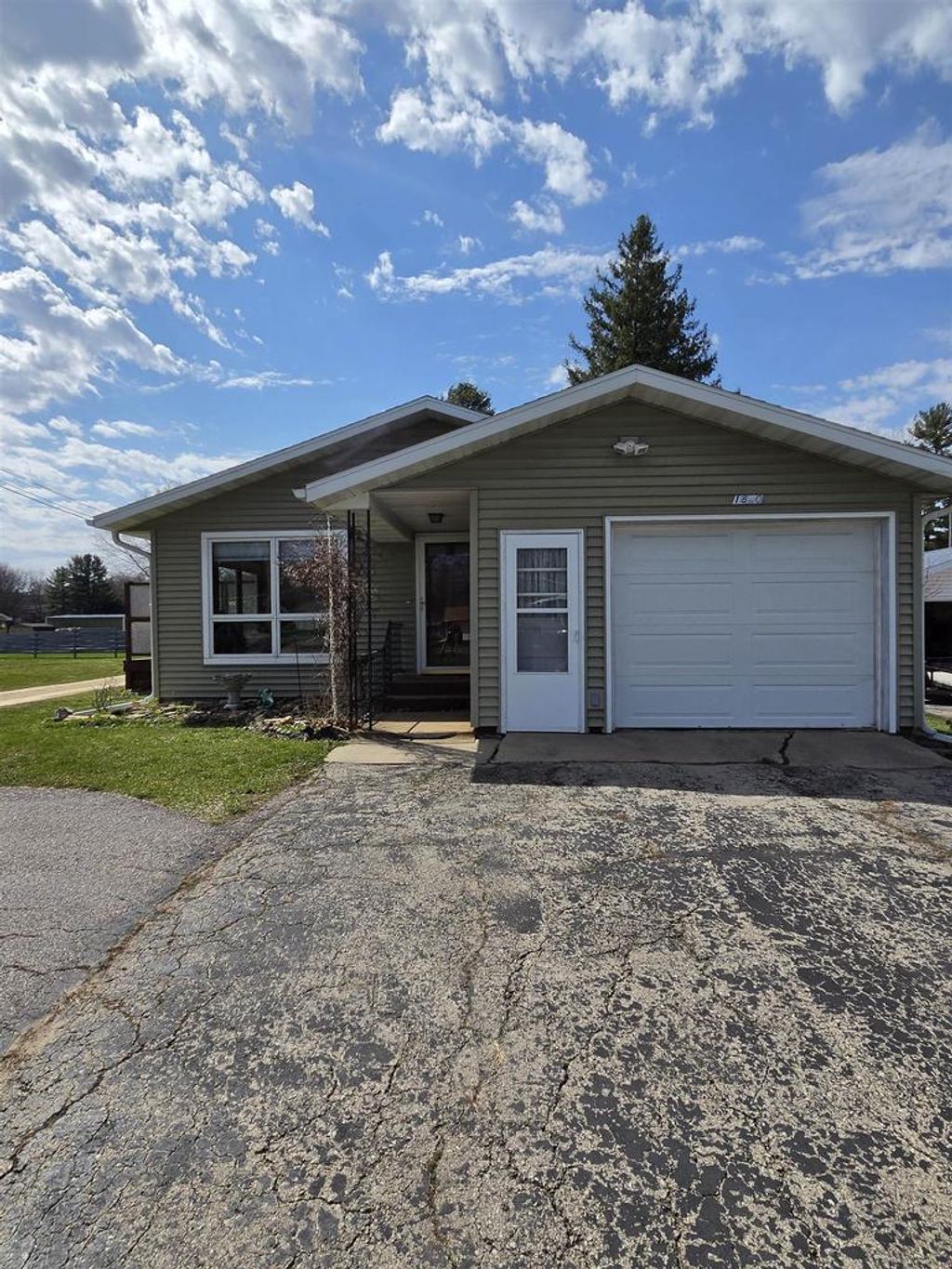 Photo of 1820 Allison Park DRIVE, Richland Center, WI 53581 (MLS # 2020331)