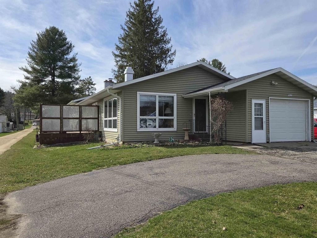 Photo of 1820 Allison Park DRIVE, Richland Center, WI 53581 (MLS # 2020331)