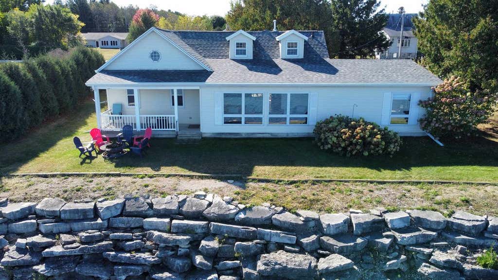 Photo of 853 Circle Ridge CIRCLE, Sturgeon Bay, WI 54235 (MLS # 50331067)