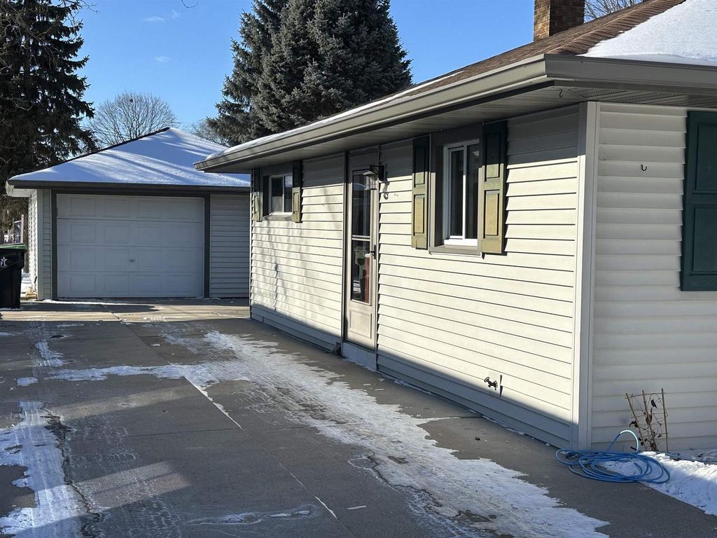 Photo of 718 Grove STREET, Beaver Dam, WI 53916 (MLS # 2015713)