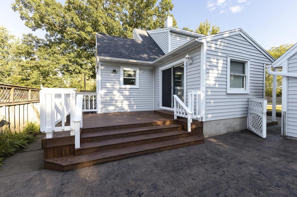 Photo of 1040 Lincoln STREET, Wisconsin Rapids, WI 54494 (MLS # 22604472)