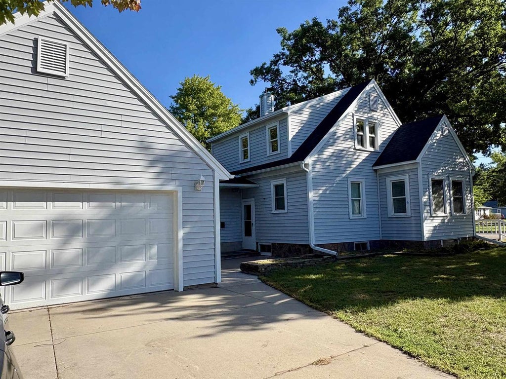 Photo of 1040 Lincoln STREET, Wisconsin Rapids, WI 54494 (MLS # 22604472)